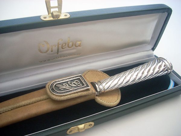Spiral Fluted Knife